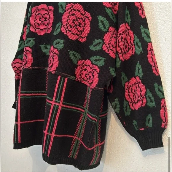 Vintage Marcella Tricot Checkered Rose Sweater - Picture 8 of 13